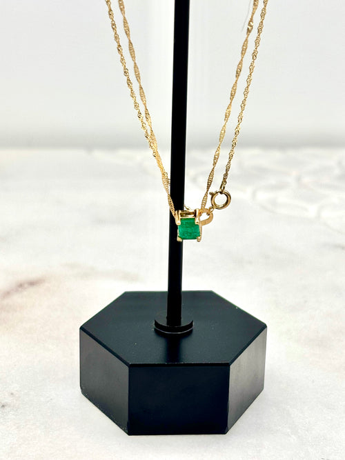 0.48 Carat 18k Solitaire Emerald Necklace