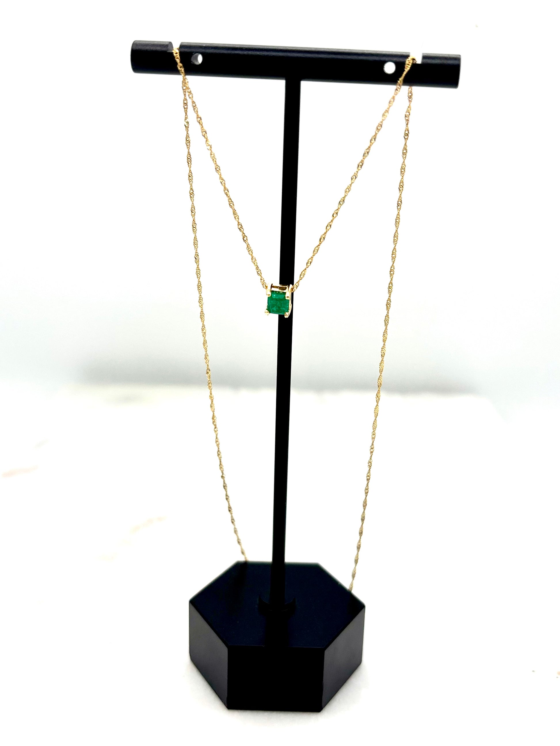 0.48 Carat 18k Solitaire Emerald Necklace