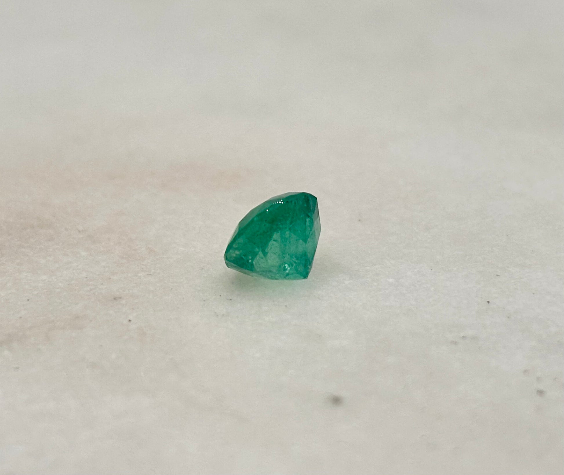 1.39 CARAT 7.16 X 7.10 NATURAL LOOSE COLOMBIAN EMERALD -ROUND CUT