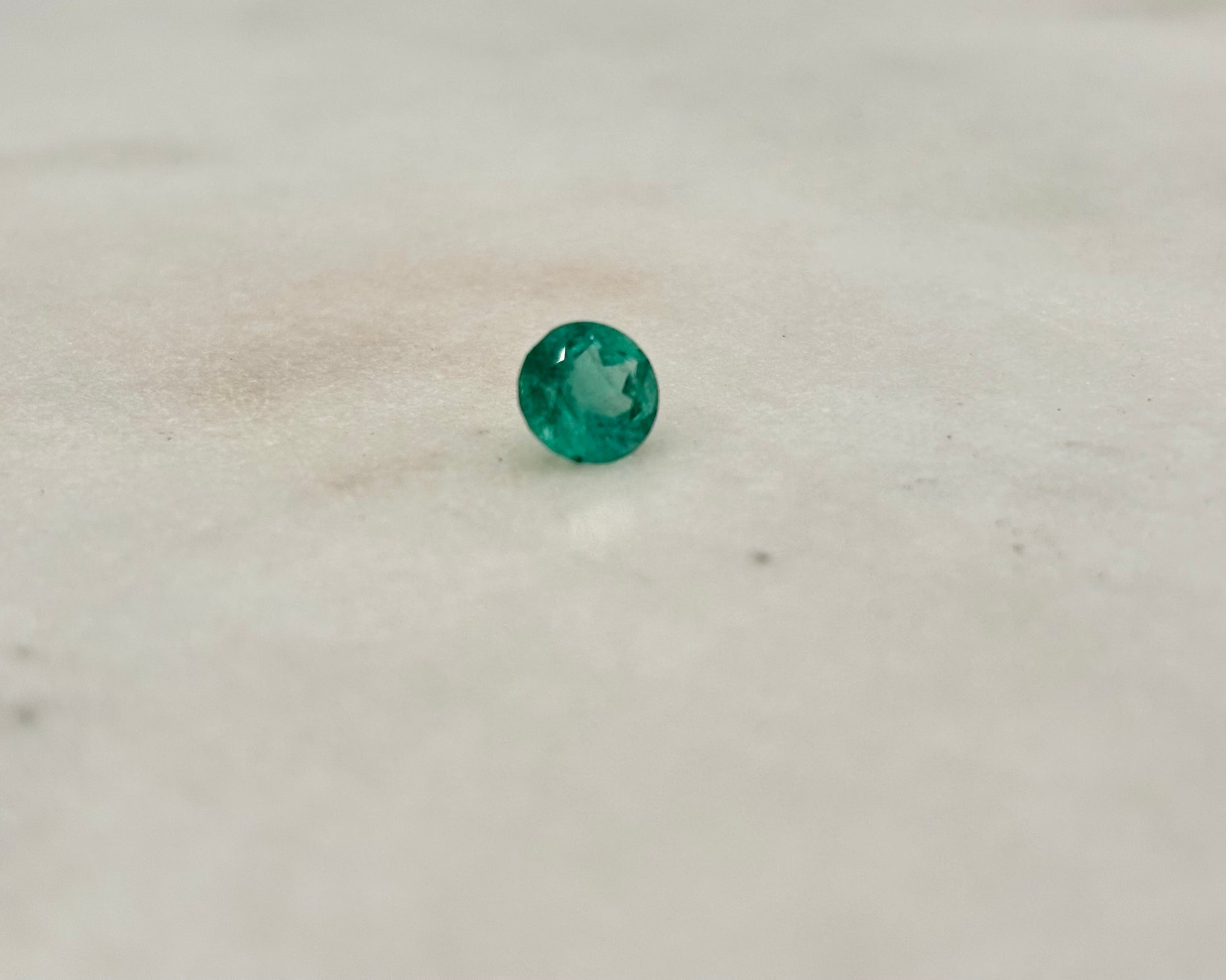 1.39 CARAT 7.16 X 7.10 NATURAL LOOSE COLOMBIAN EMERALD -ROUND CUT